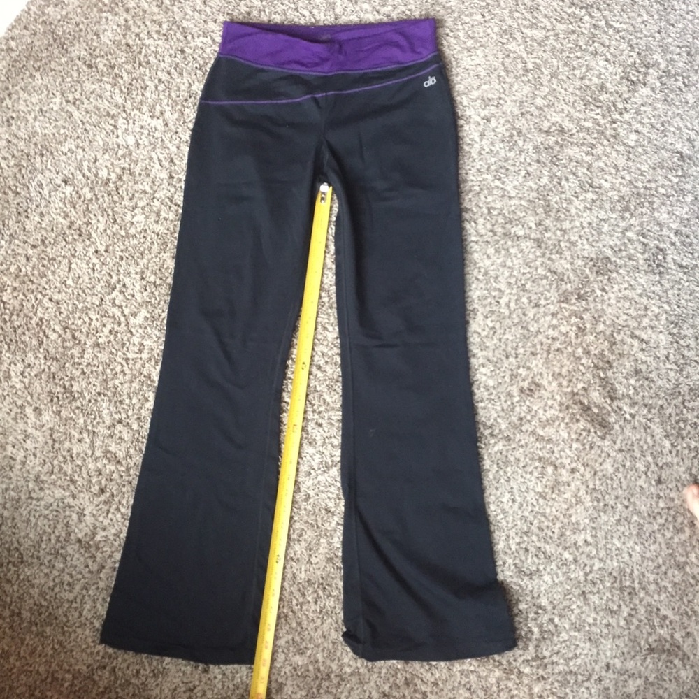 ALO Yoga Pants - Size M